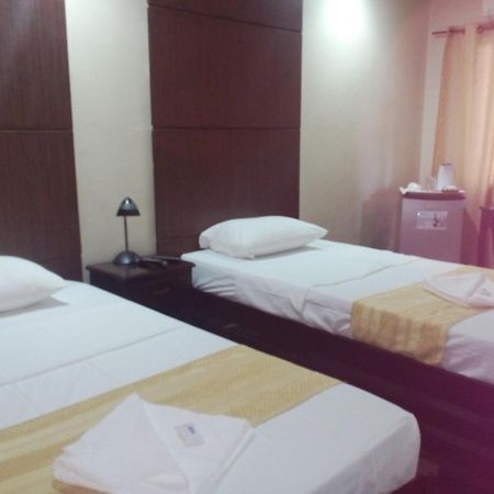 Manana Hotel Олонгапо Номер фото